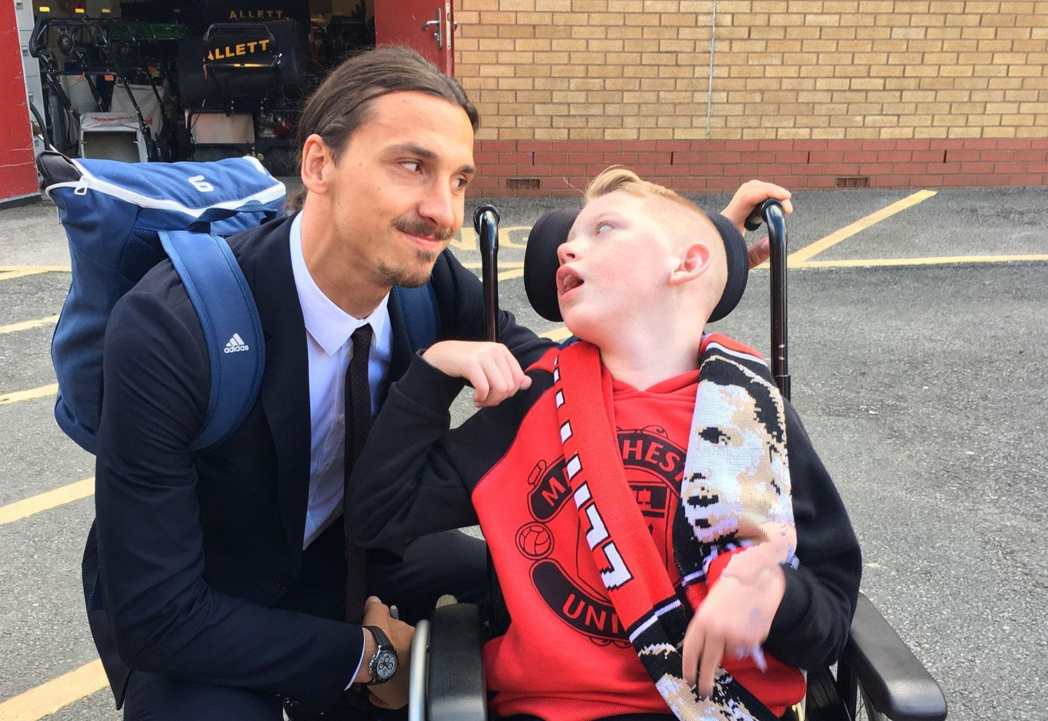 Rocket Dunn, 10, fick träffa sin stora idol efter matchen mot Stoke.