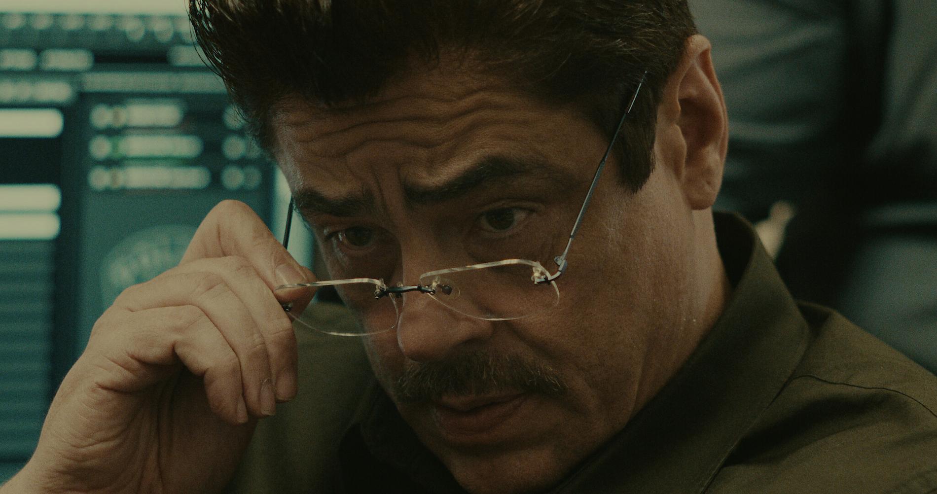 Benicio del Toro i ”Reptile”.