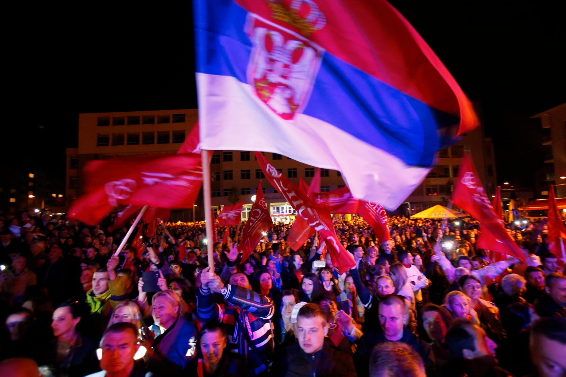 Anhängare till Republika Srpskas president Milorad Dodik firar sedan en folkomröstning 2016 slagit fast att den 9 januari fortsatt ska vara en separat serbisk "nationaldag".