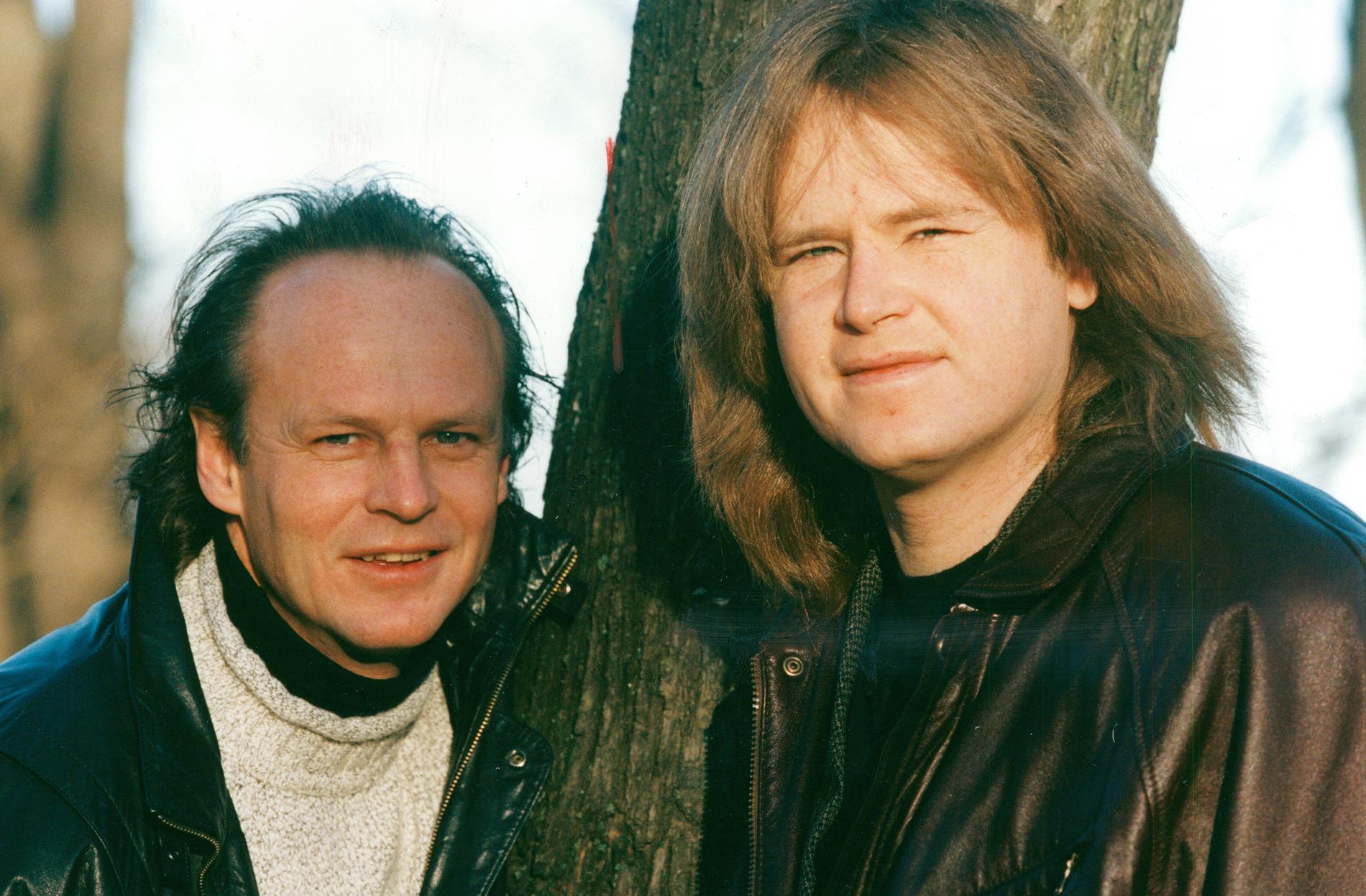 Kenneth tillsammans med brodern Ted 1994.