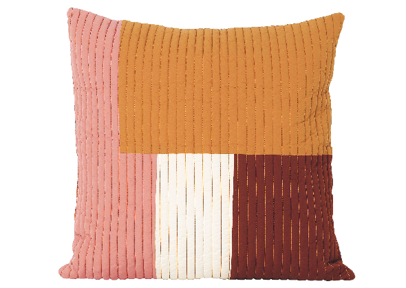 Prydnadskudde, Shay patchwork quilt, från Ferm Living, 819 kr, Länna möbler.