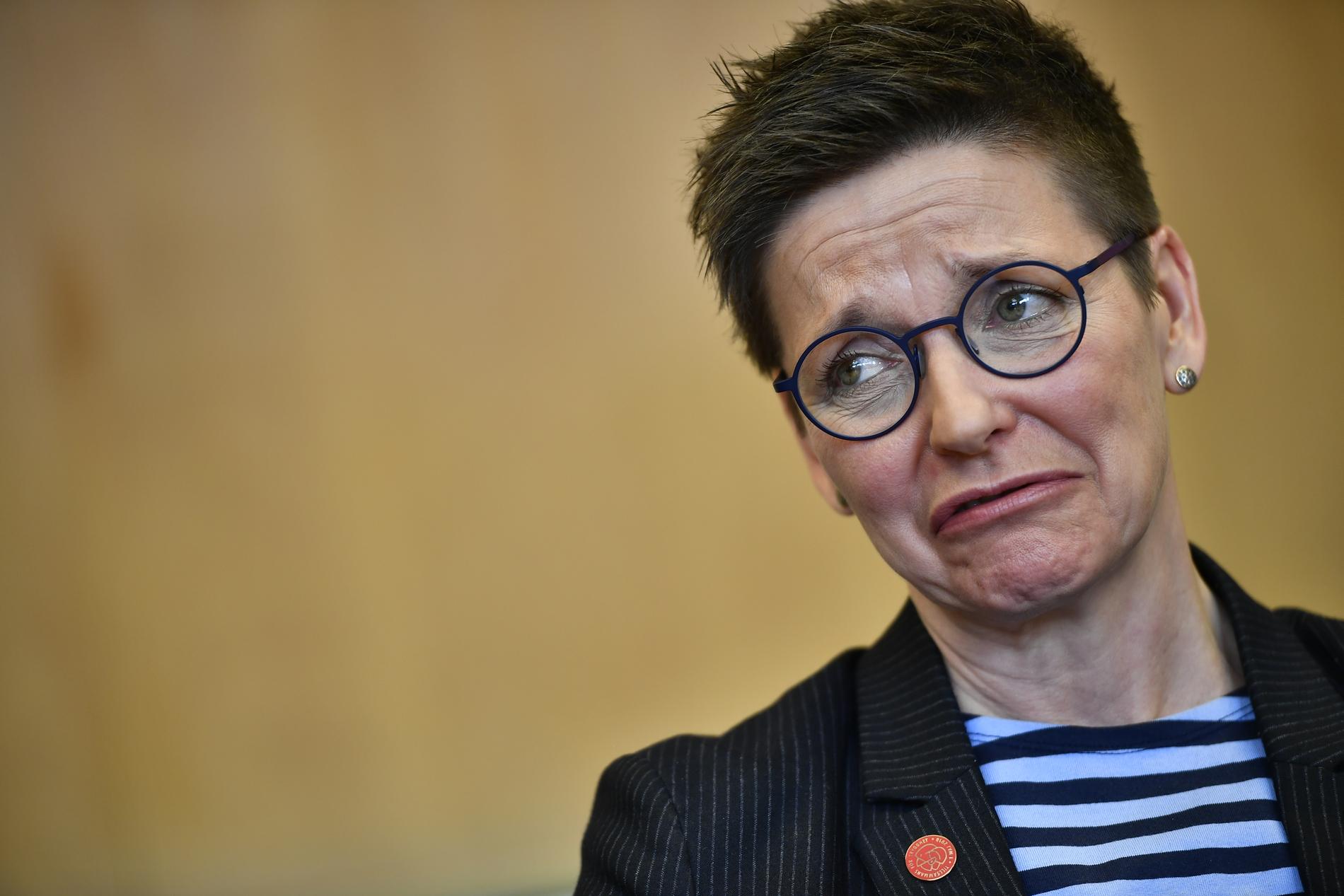 Ann-Sofie Hermanssons tvingas sluta som gruppledare för Socialdemokraterna.
