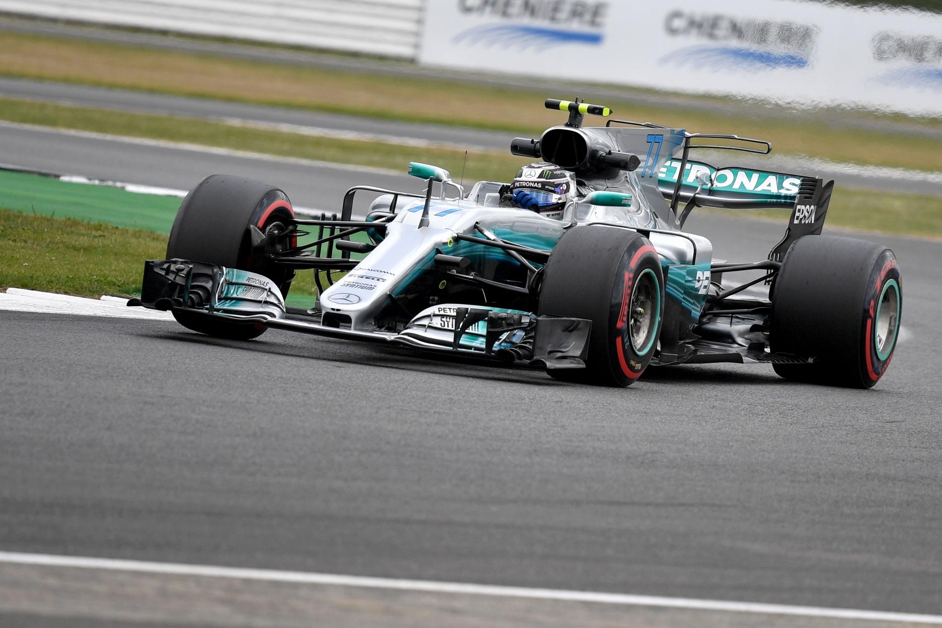  Mercedes dominerar inför Storbritanniens GP i Formel 1