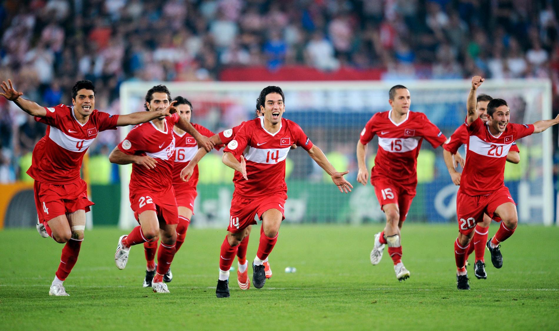 Jubel efter en match i EM 2008.