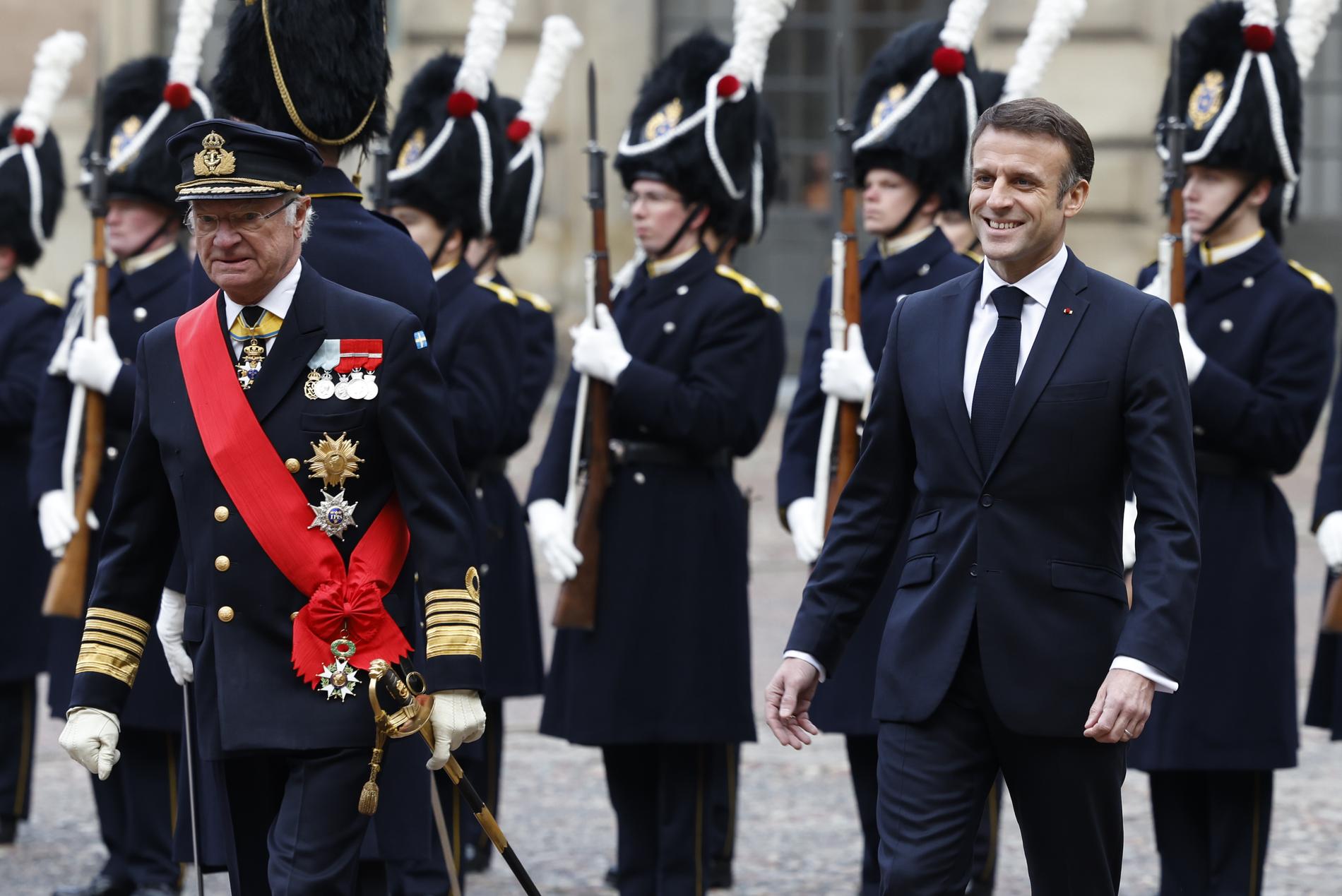 Kungen och Macron. 