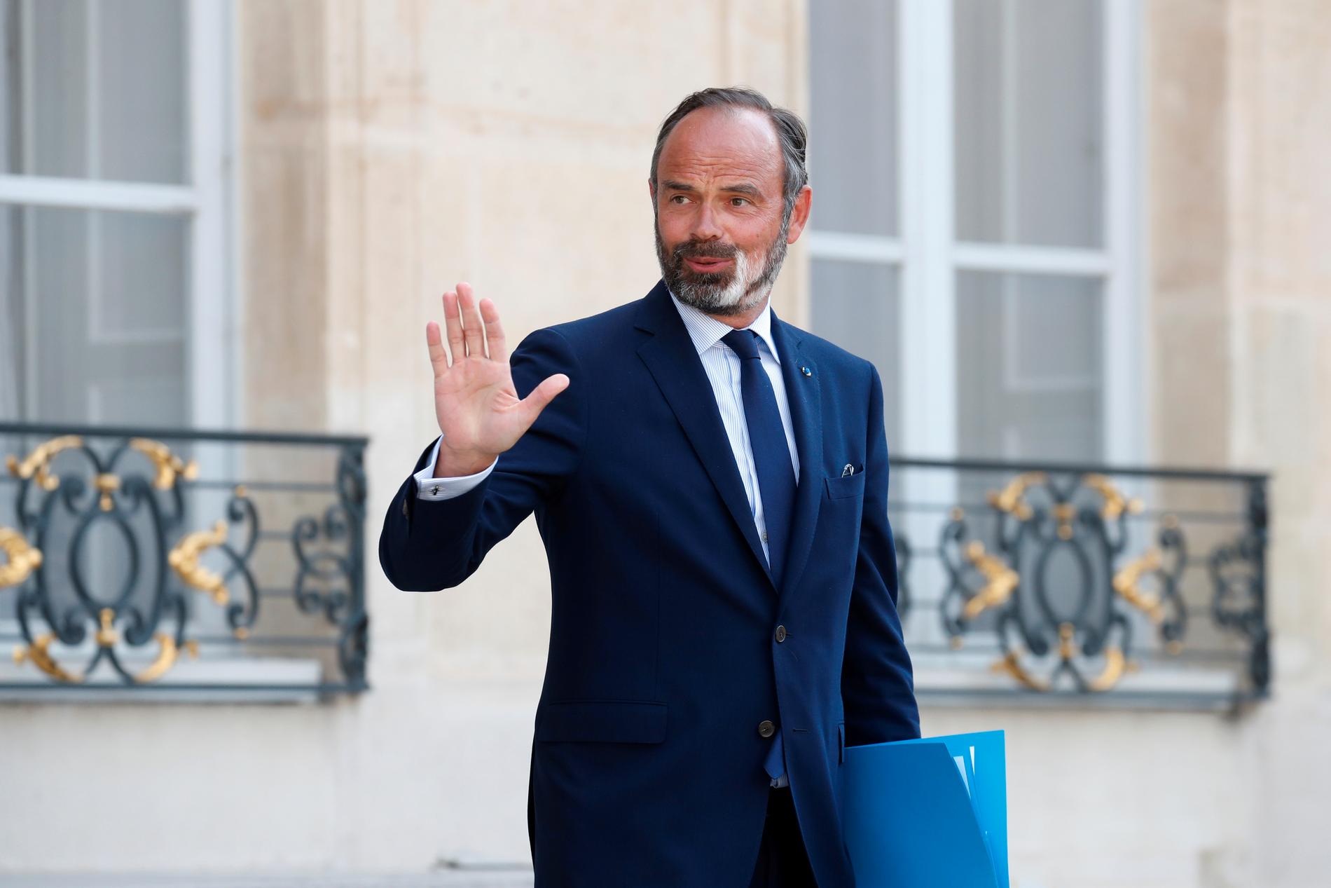 Den franska premiärministern Édouard Philippe avgår tillsammans med hela franska regeringen.
