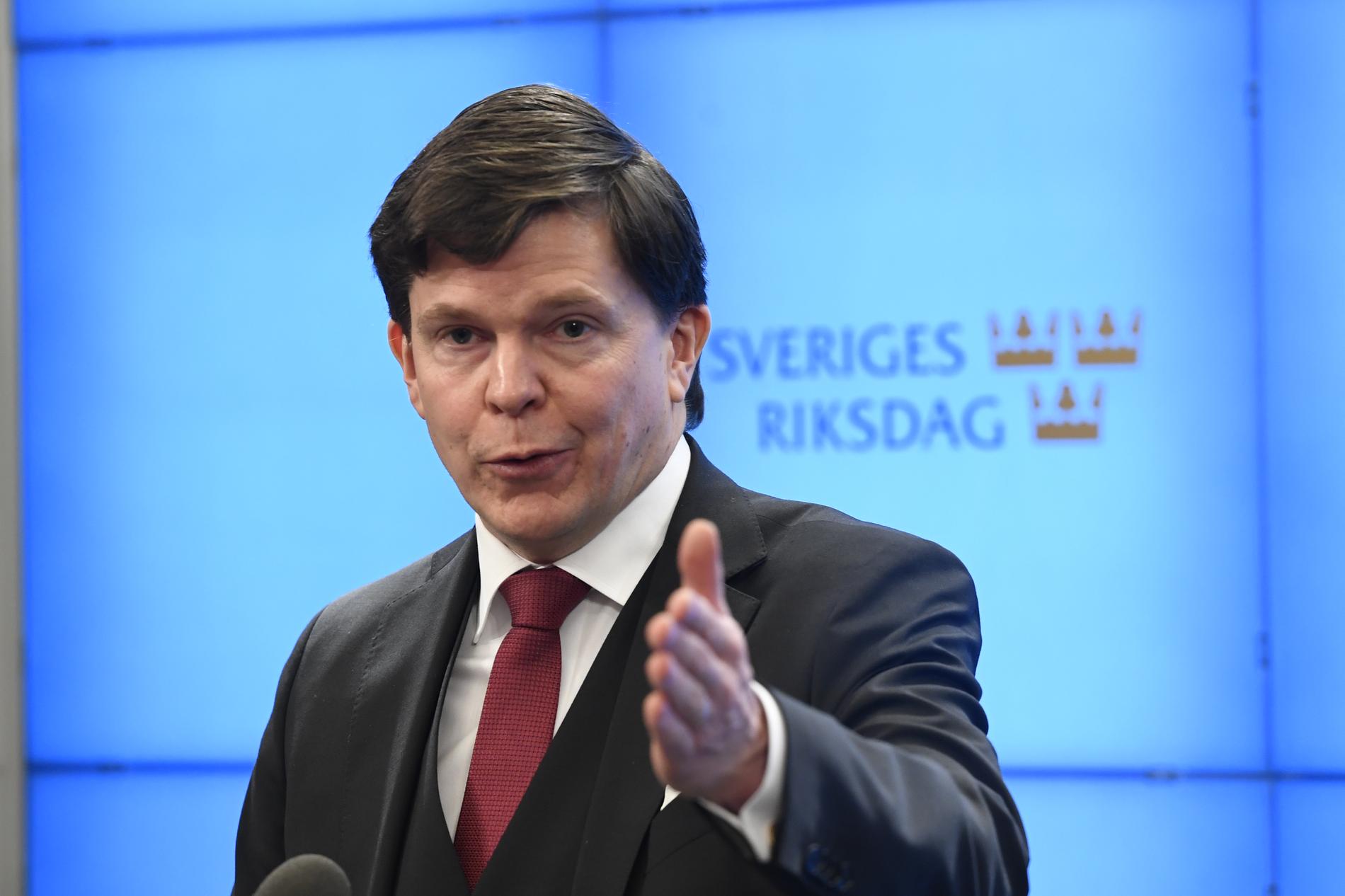 Riksdagens talman Andreas Norlén efter att Ulf Kristersson (M) röstats ned med siffrorna 195 mot 154. 