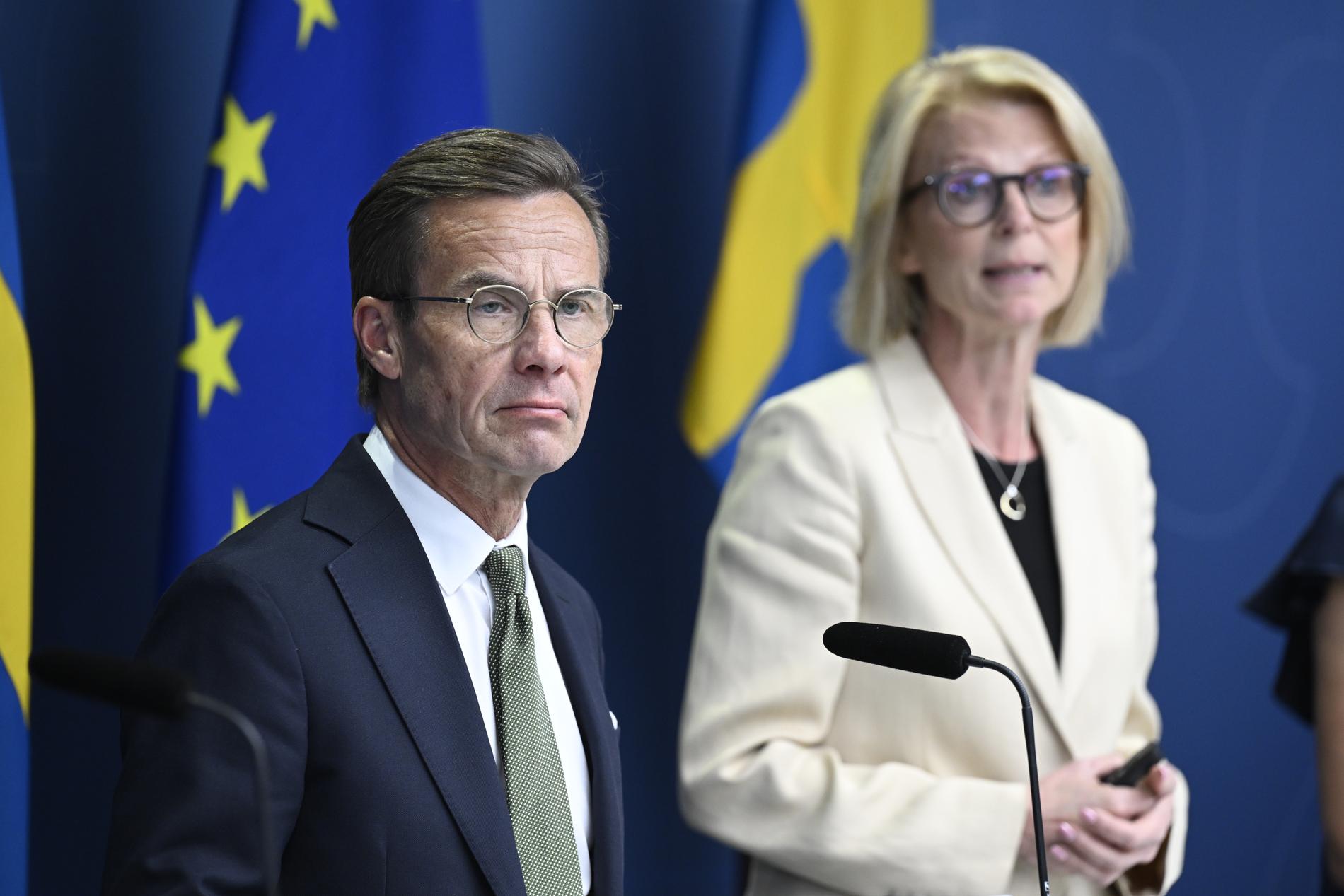 Statsminister Ulf Kristersson och finansminister Elisabeth Svantesson.