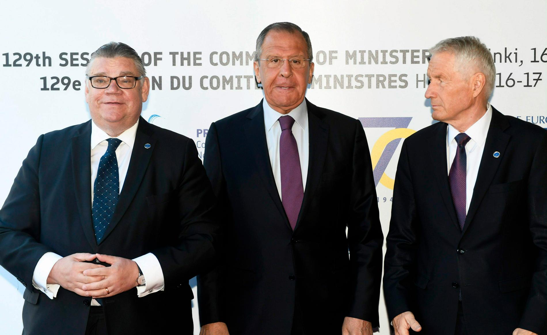 Finlands utrikesminister Timo Soini, Rysslands dito Sergej Lavrov och Europarådets generalsekreterare Thorbjørn Jagland i Helsingfors.