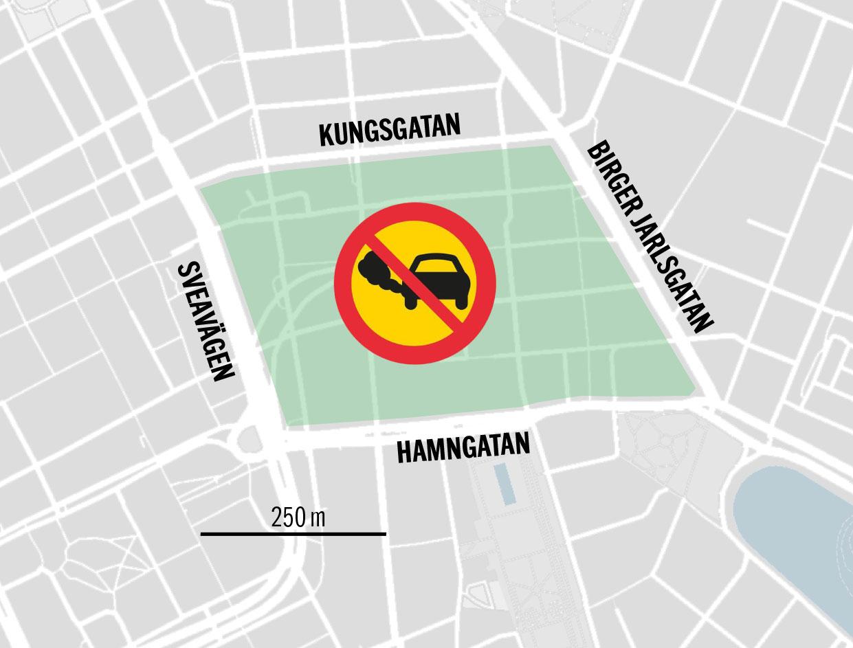 KARTA. Här införs den nya miljözonen. Ramas in av Kungsgatan, Birger Jarlsgatan, Hamngatan och Sveavägen. Även Klaratunnelns in- och utfart vid Mäster Samuelsgatan innefattas av de nya reglerna.
