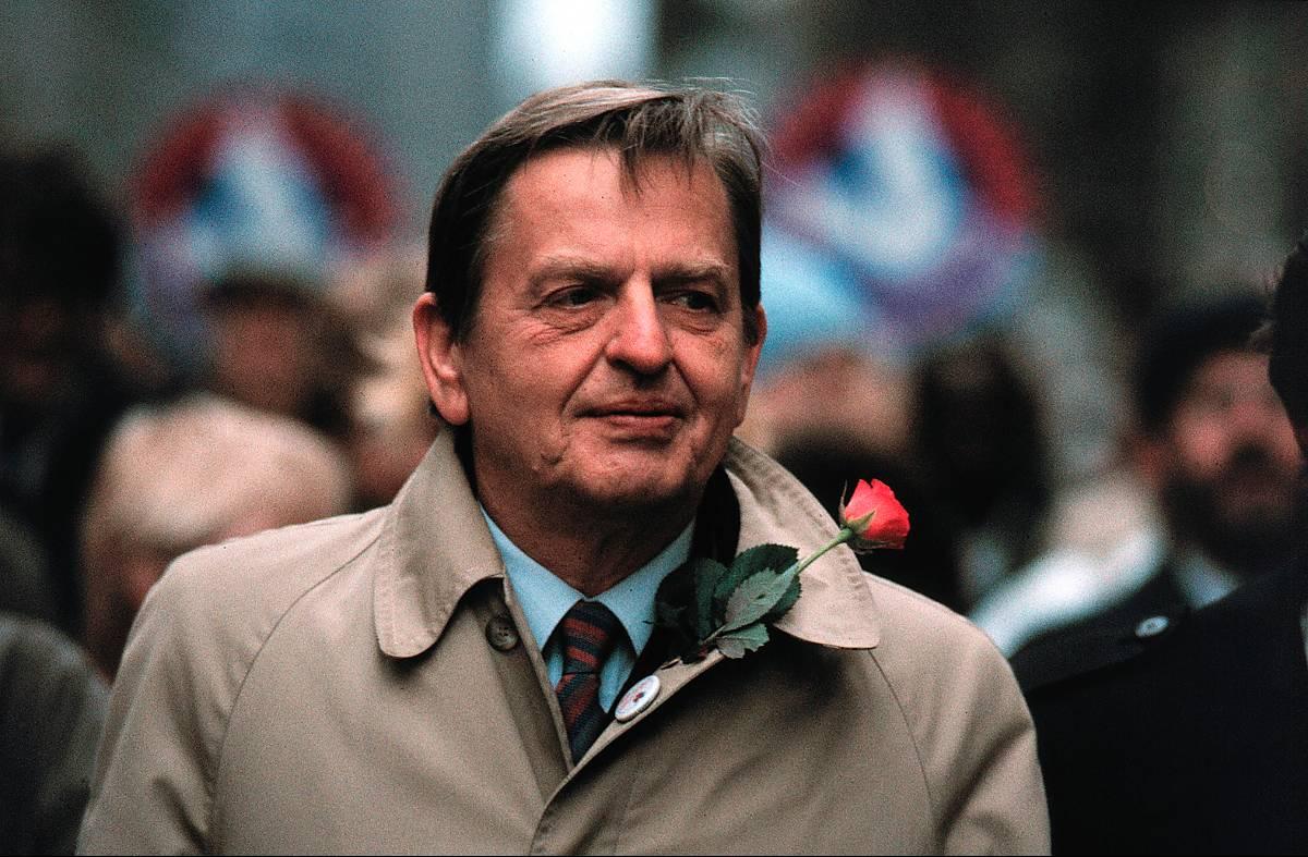 Olof Palme i första maj-tåget 1985.