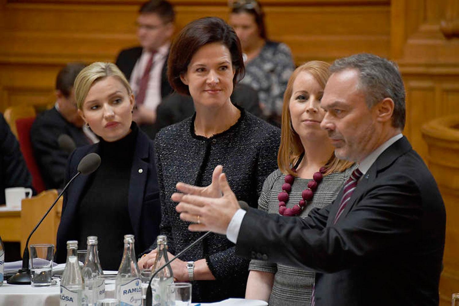 Alliansen vill sätta stopp för hela eller delar av Stefan Löfvens och Magdalena Anderssons budgetförslag nästa år.
