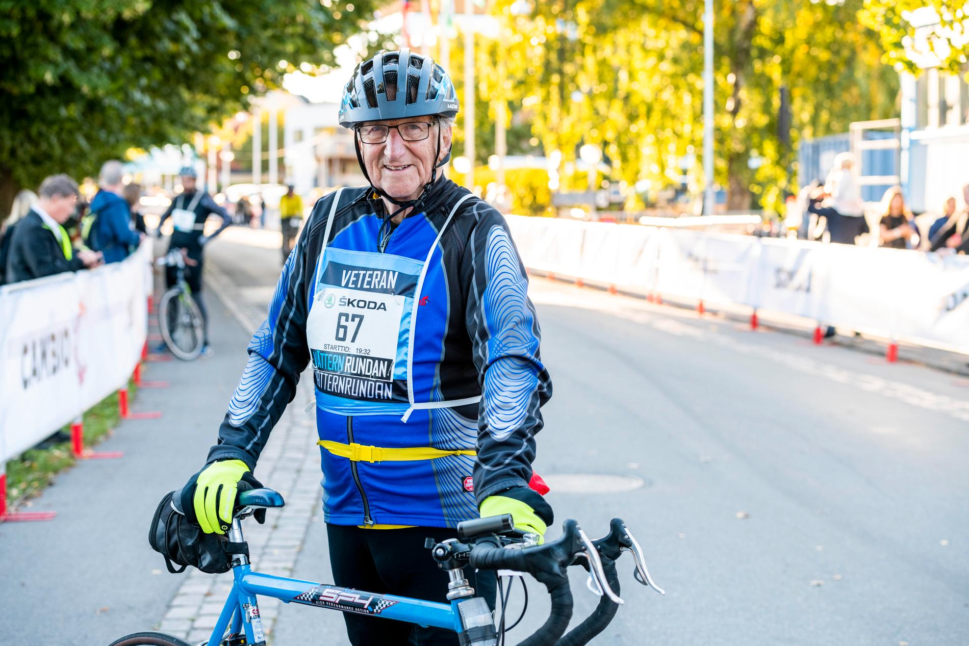 Gösta Andersson, 82, efter målgången i Vätternrundan 2021.