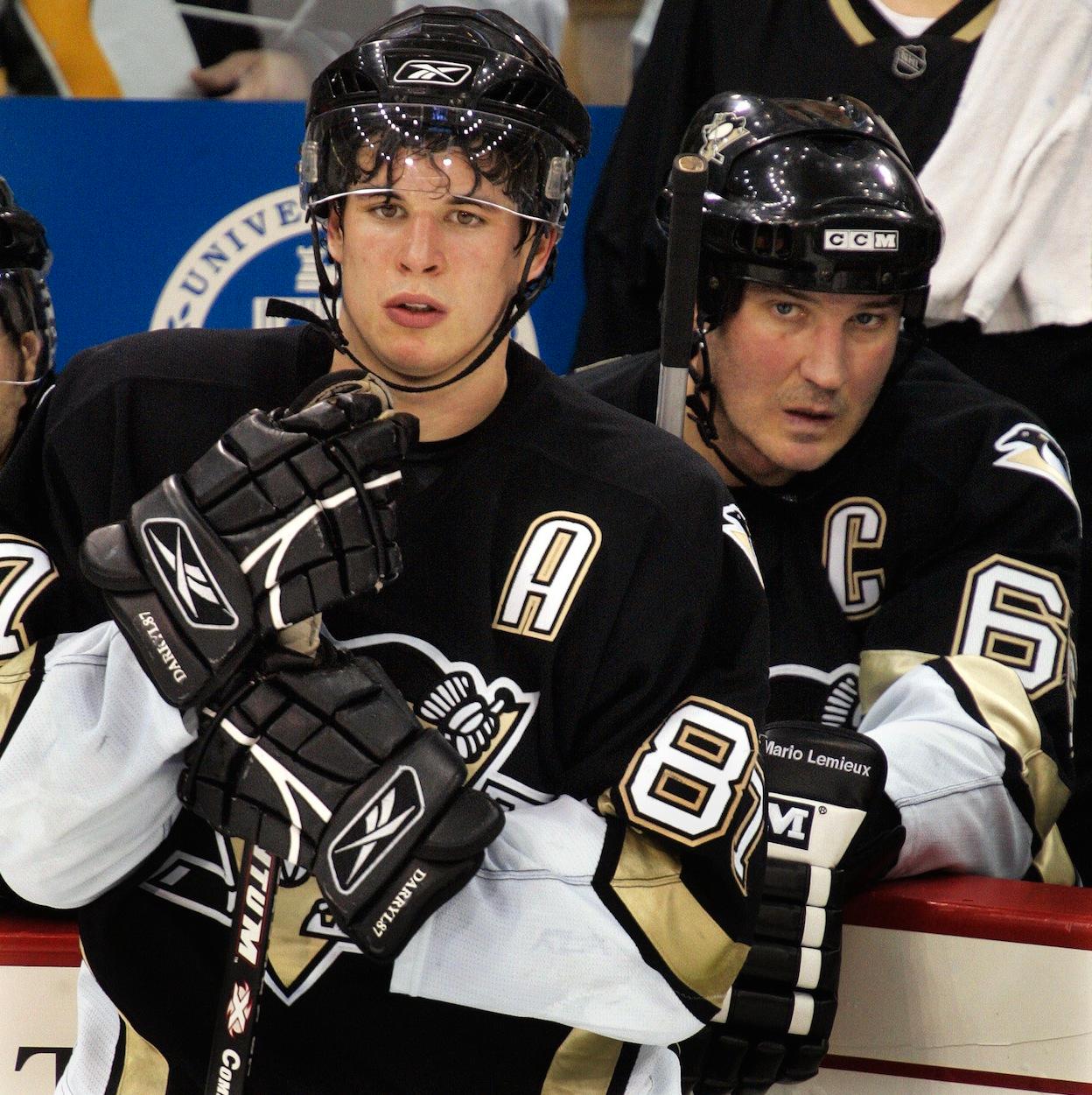 Crosby med Lemieux i Penguins under Crosbys debutsäsong 2005.