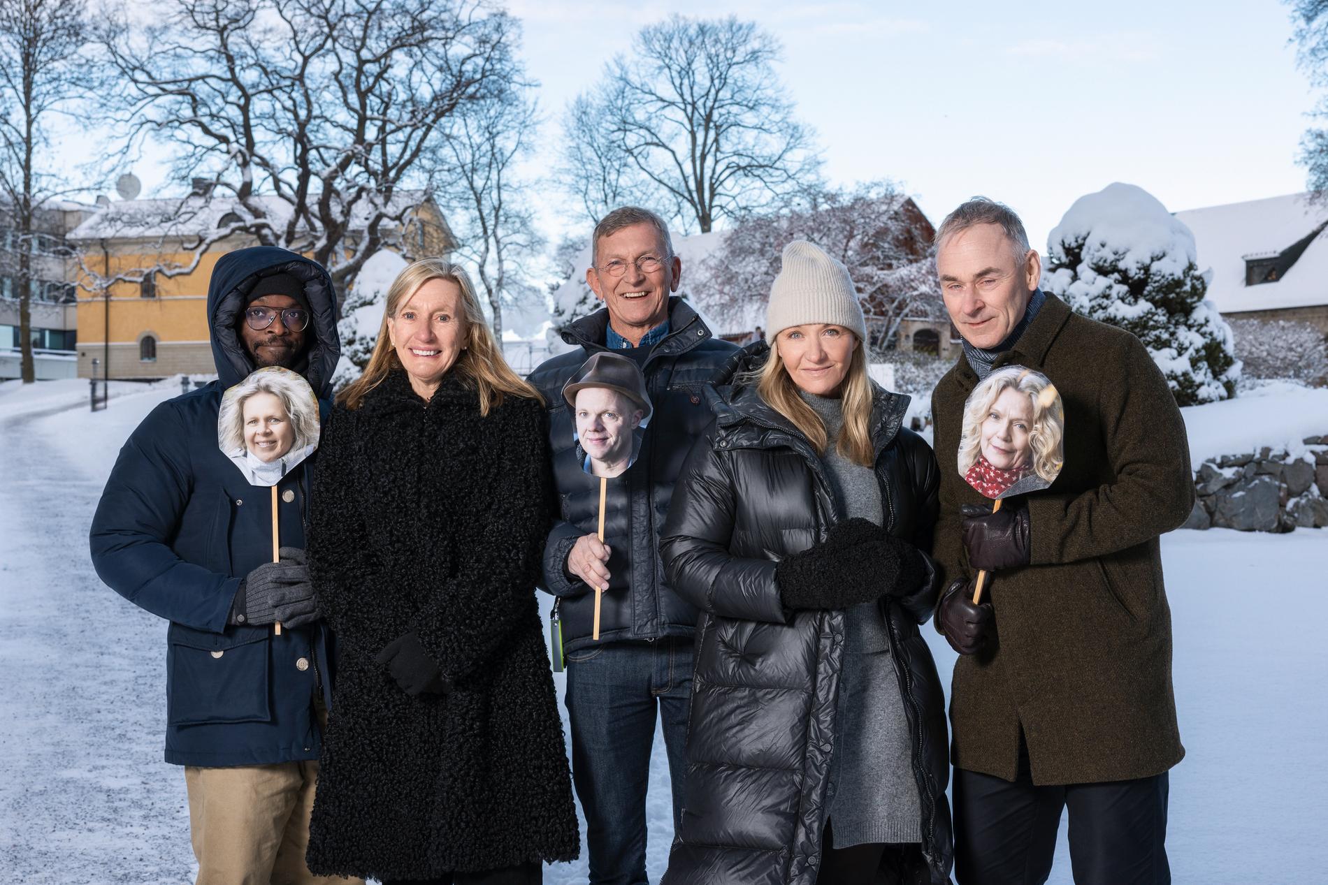 Kodjo Akolor, (Anna-Lena Laurén), Carin Götblad, Tomas Sjödin, (Olof Wretling), Kristin Kaspersen, Sverker Sörlin, (Åsa Wikforss) är årets vintervärdar i P1. Pressbild.