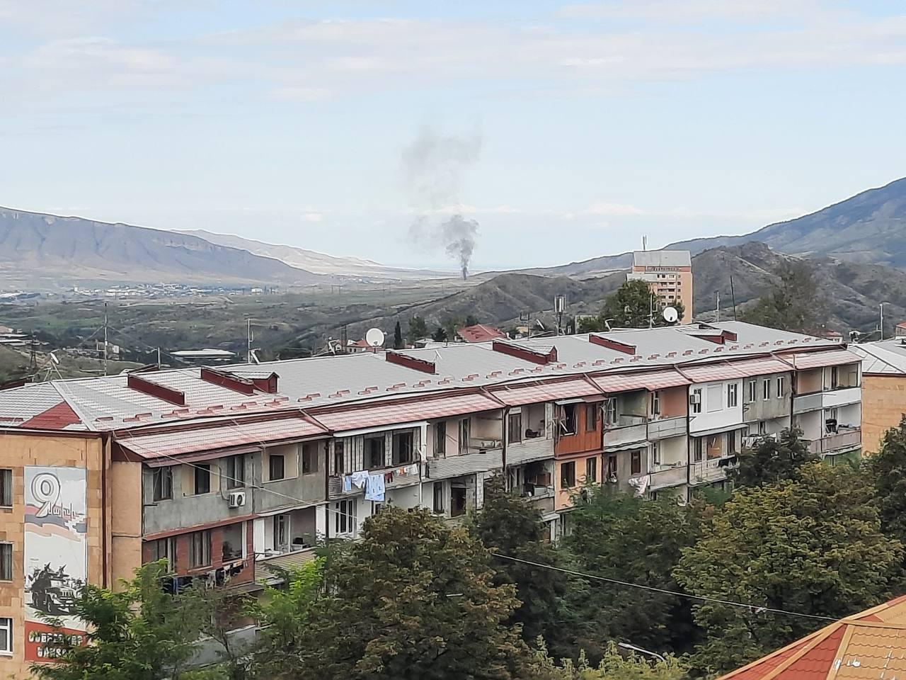 Vyn från ”Anna” fönster på beskjutningen av Stepanakert.