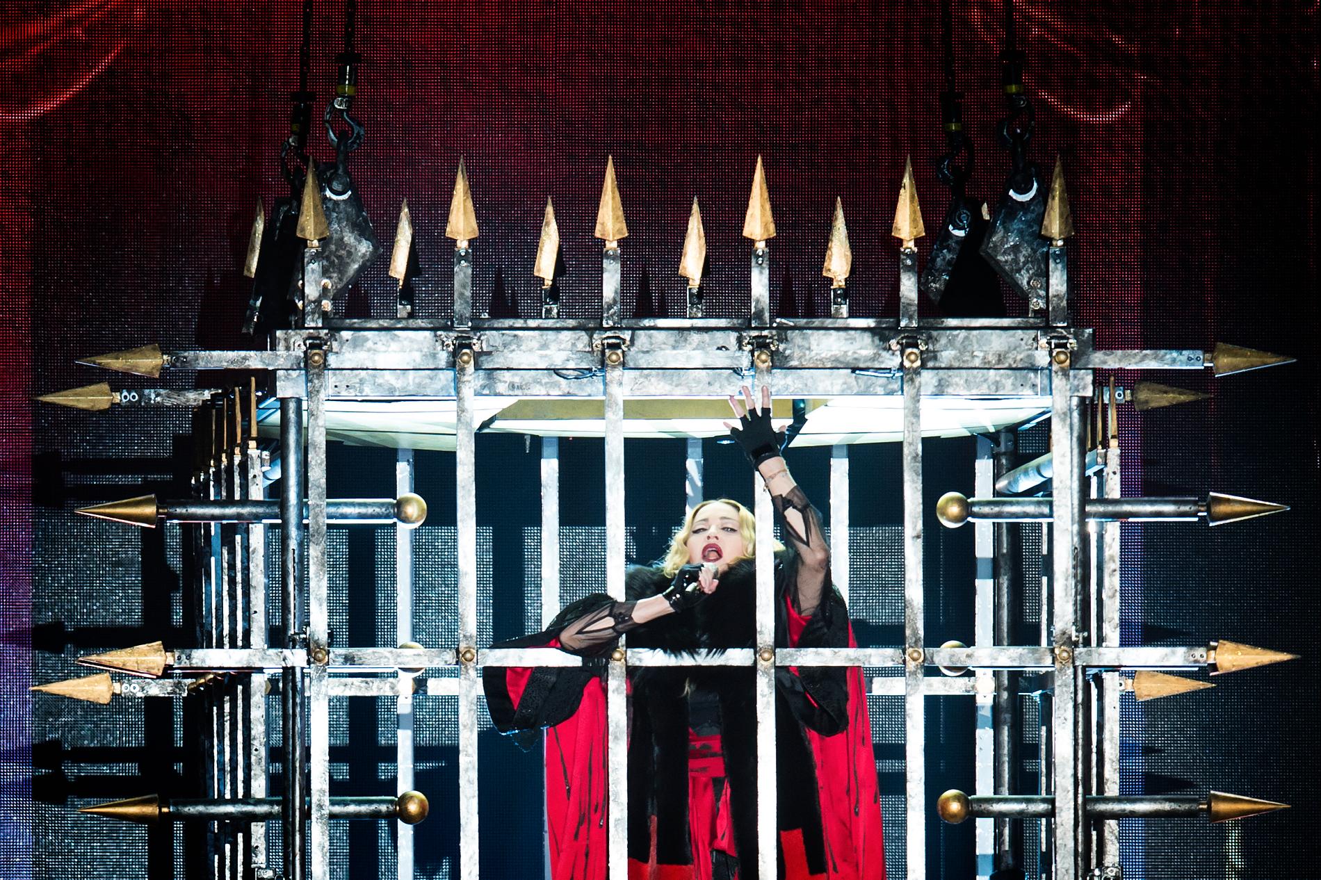 Madonna uppträdde på Tele2 Arena, Stockholm, i lördags. ”The Celebration tour” känns som ett slags farväl till hennes trogna publik.