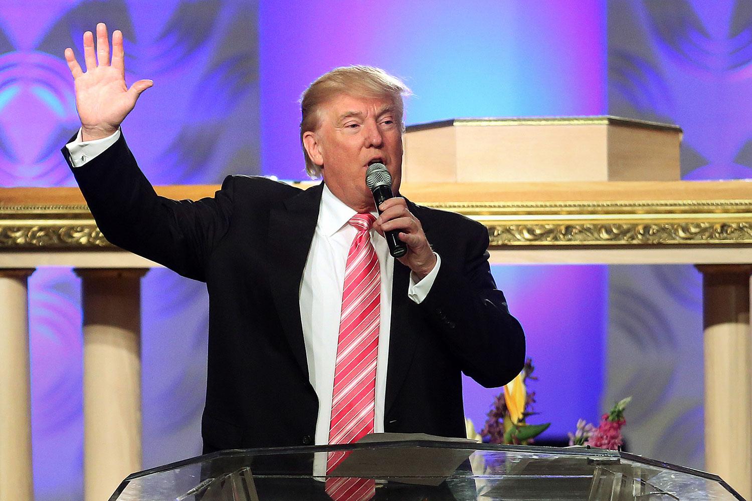 Donald Trump talade i Great Faith Church i Detroit – för första gången inför en till största delen svart publik.