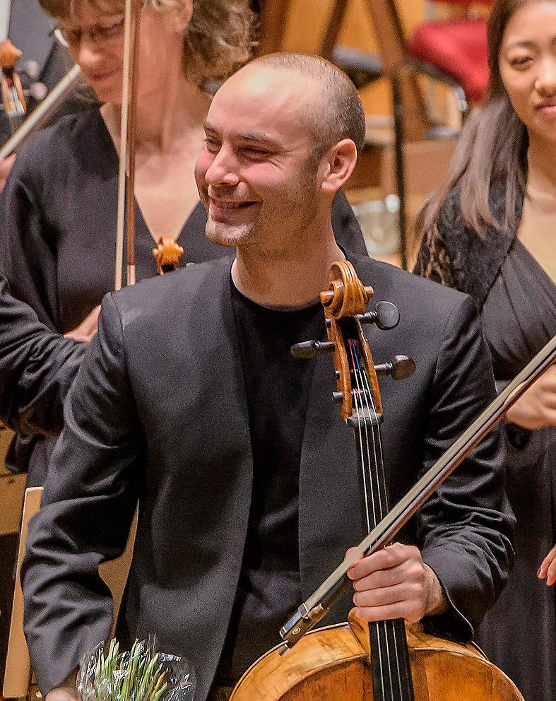 Jakob Kotanyi, cello.