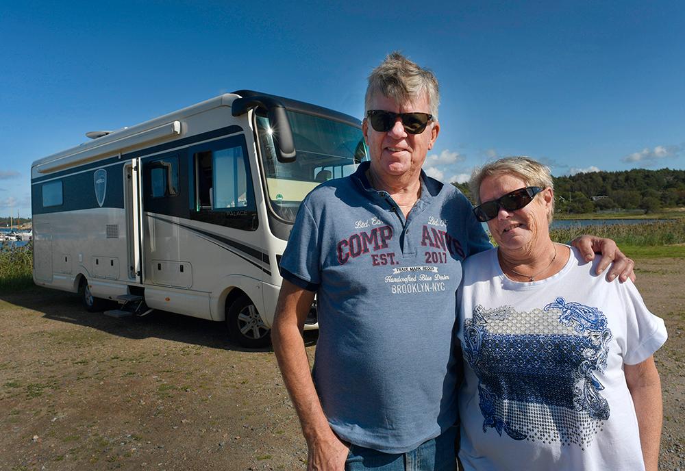 Inga-Lena och Janne Johnsson lever halva året i sin husbil.