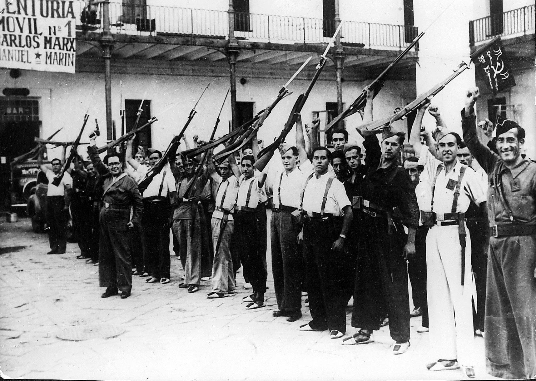Regeringstrupper i Barcelona strax innan de begav sig till slagfältet.
