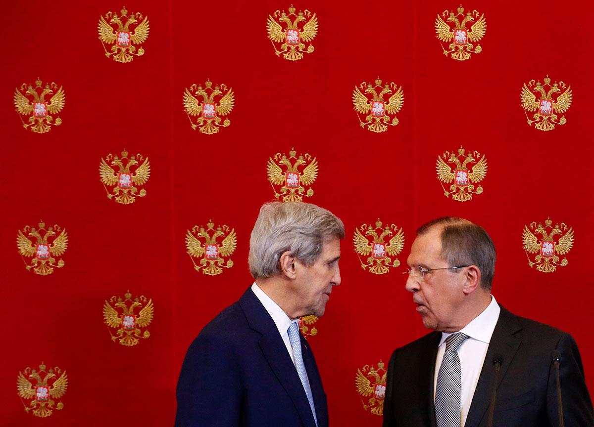 John Kerry och Sergej Lavrov.