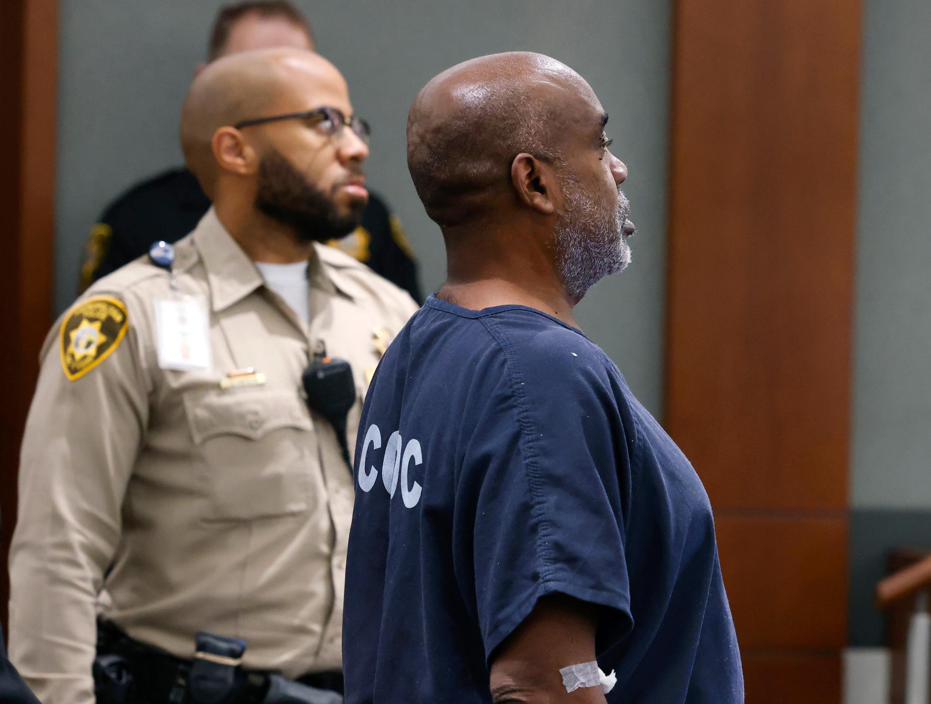 En 60-årig man har ställts inför rätta i Las Vegas anklagad för mord på rapparen Tupac Shakur 1996.
