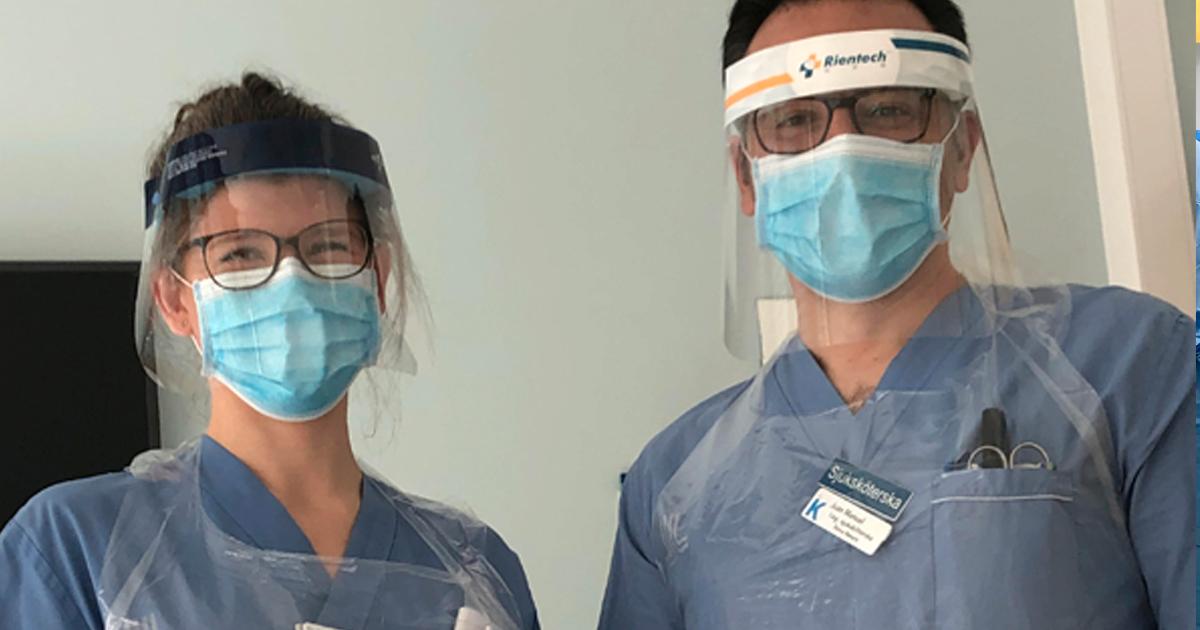 Sjuksköterskorna Malin och Juan Manuel är två av de som jobbar på Nya Karolinska Sjukshuet som Laura hyllar.