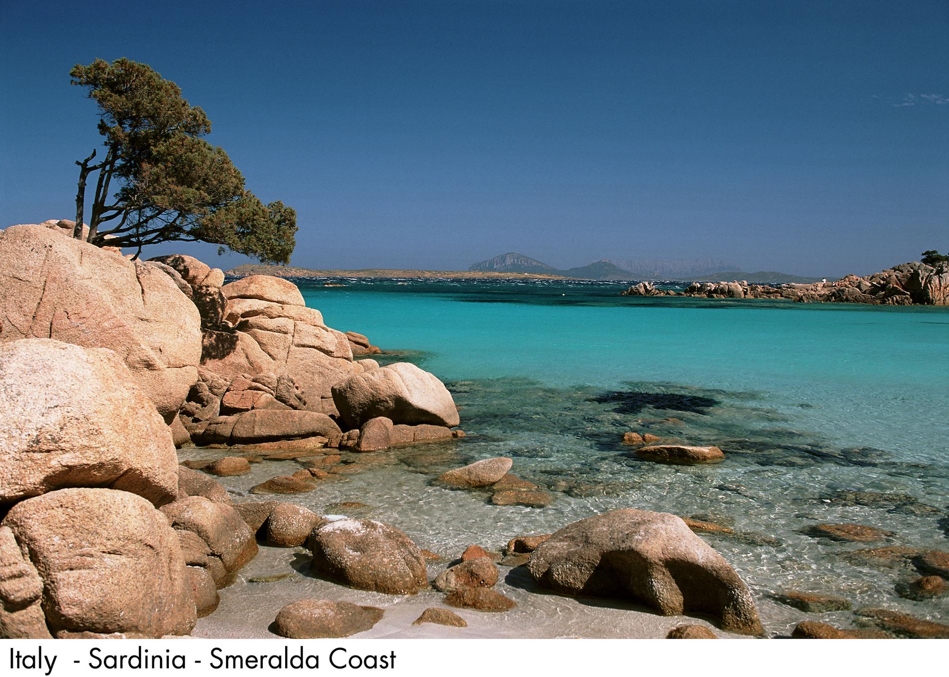 Smaragdkusten på Sardinien är en nyhet för Airtours 2013.