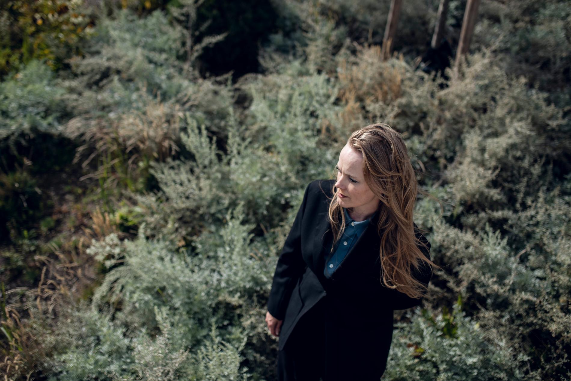 Flera av låtarna på Ane Bruns nya skivor handlar om sorgen efter hennes far.