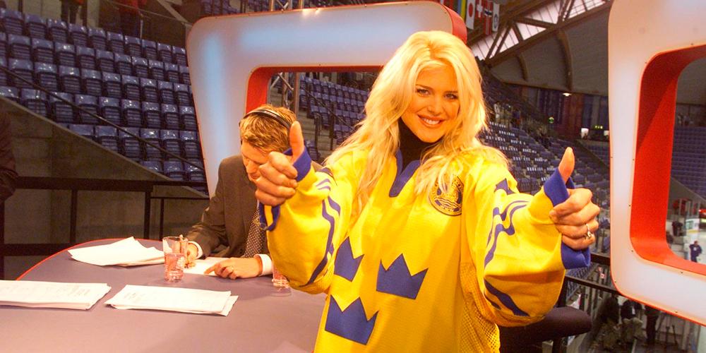 Gullö minns hysterin när Victoria Silvstedt flögs in till TV3:s hockeystudio.