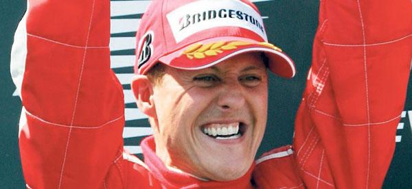 klar för mercedes Michael Schumacher, här efter segern i Frankrikes GP 2006, är tillbaka. Nu börjar jakten på den åttonde VM-titeln. FOTO: AP