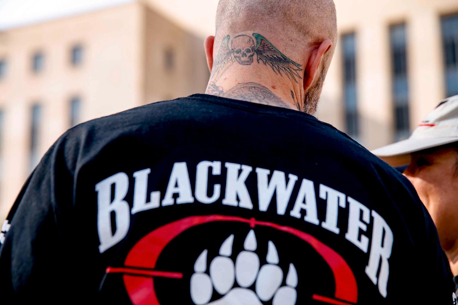 Amerikanska säkerhetsföretaget Blackwater har fungerat som privatarmé för den som har råd att betala.