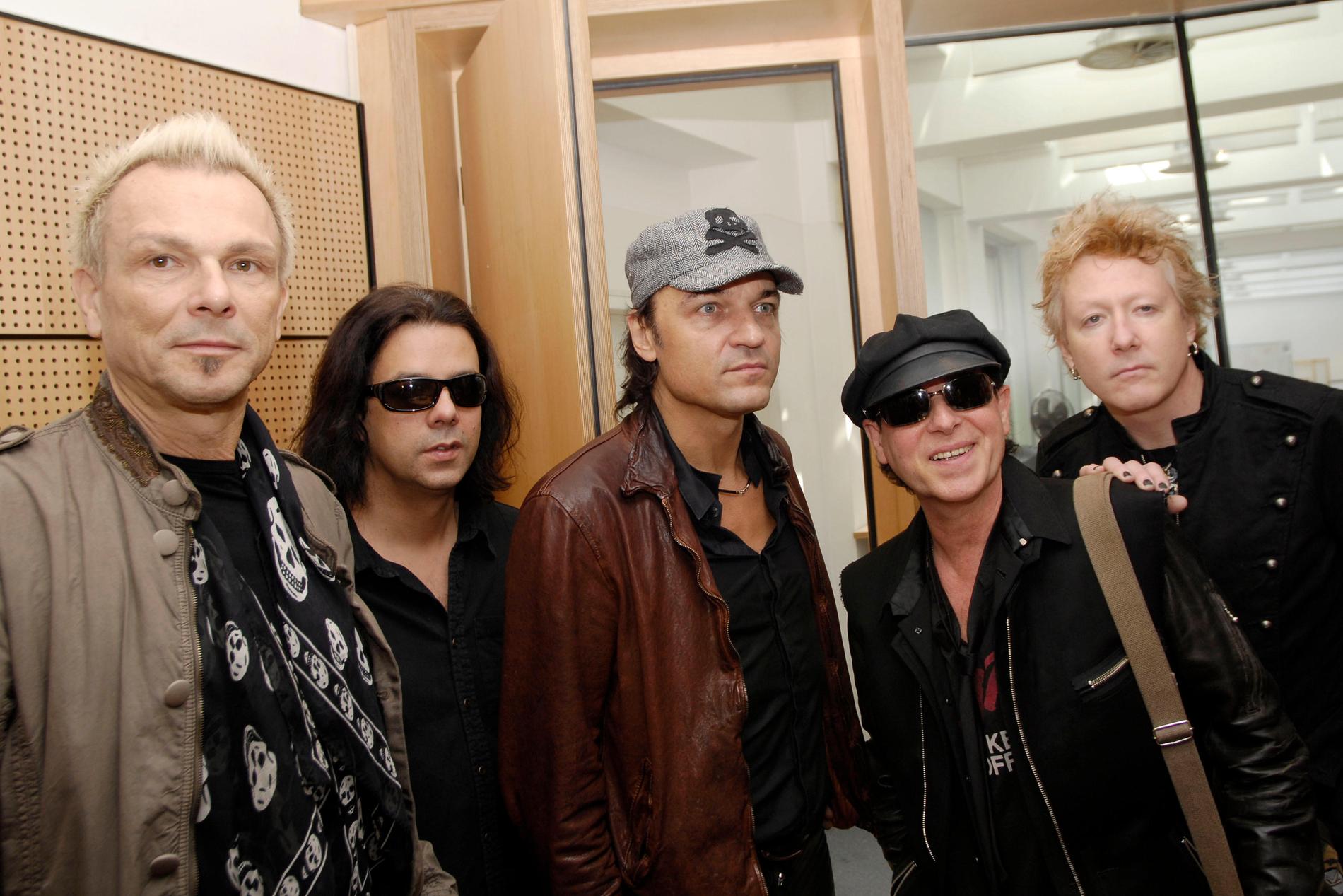 Scorpions bestånde av Rudolf Schenker, Pawel Maciwoda, Matthias Jabs, Klaus Meine och James Kottak.