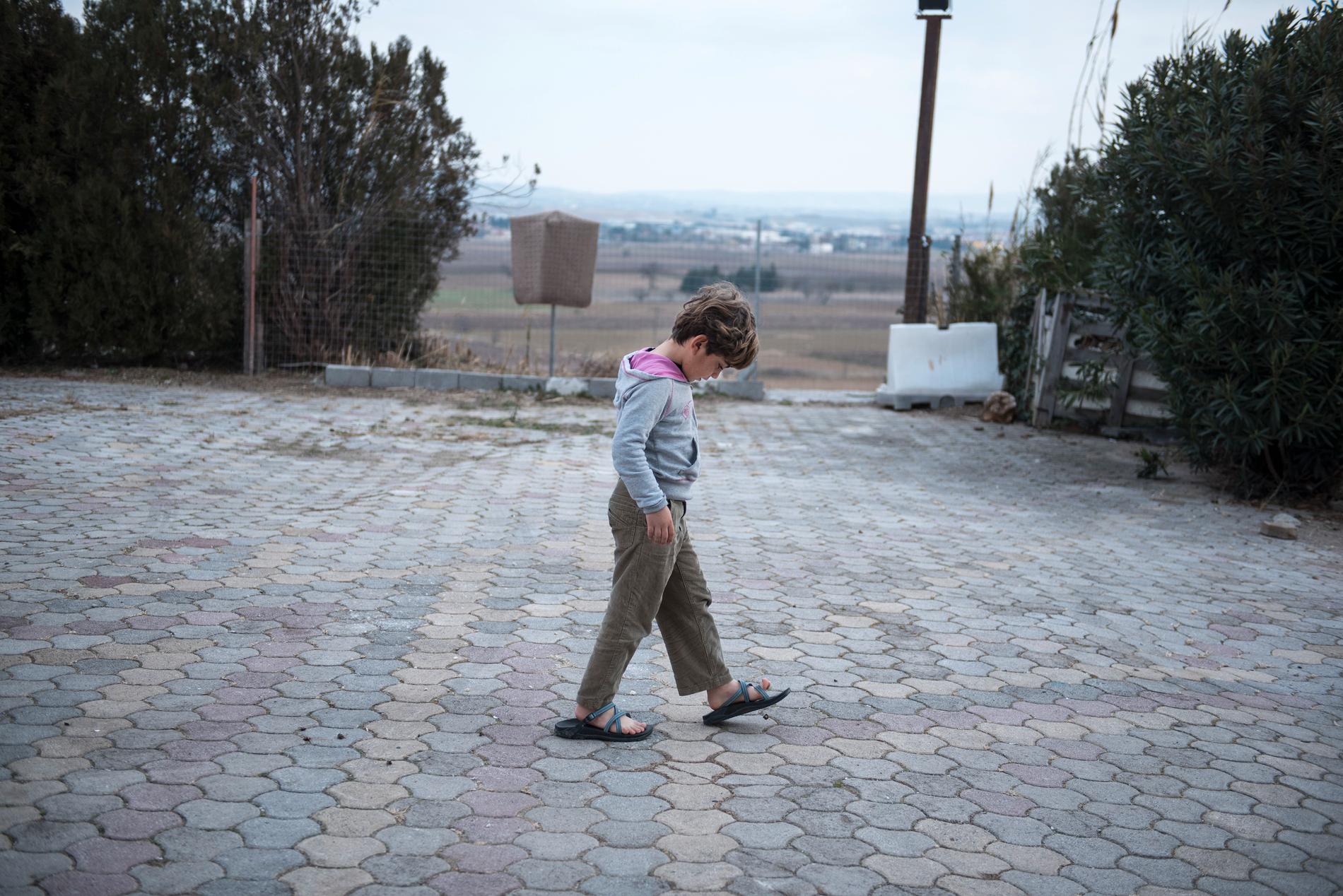 En yazidisk flyktingpojke i Grekland. Arkivbild.