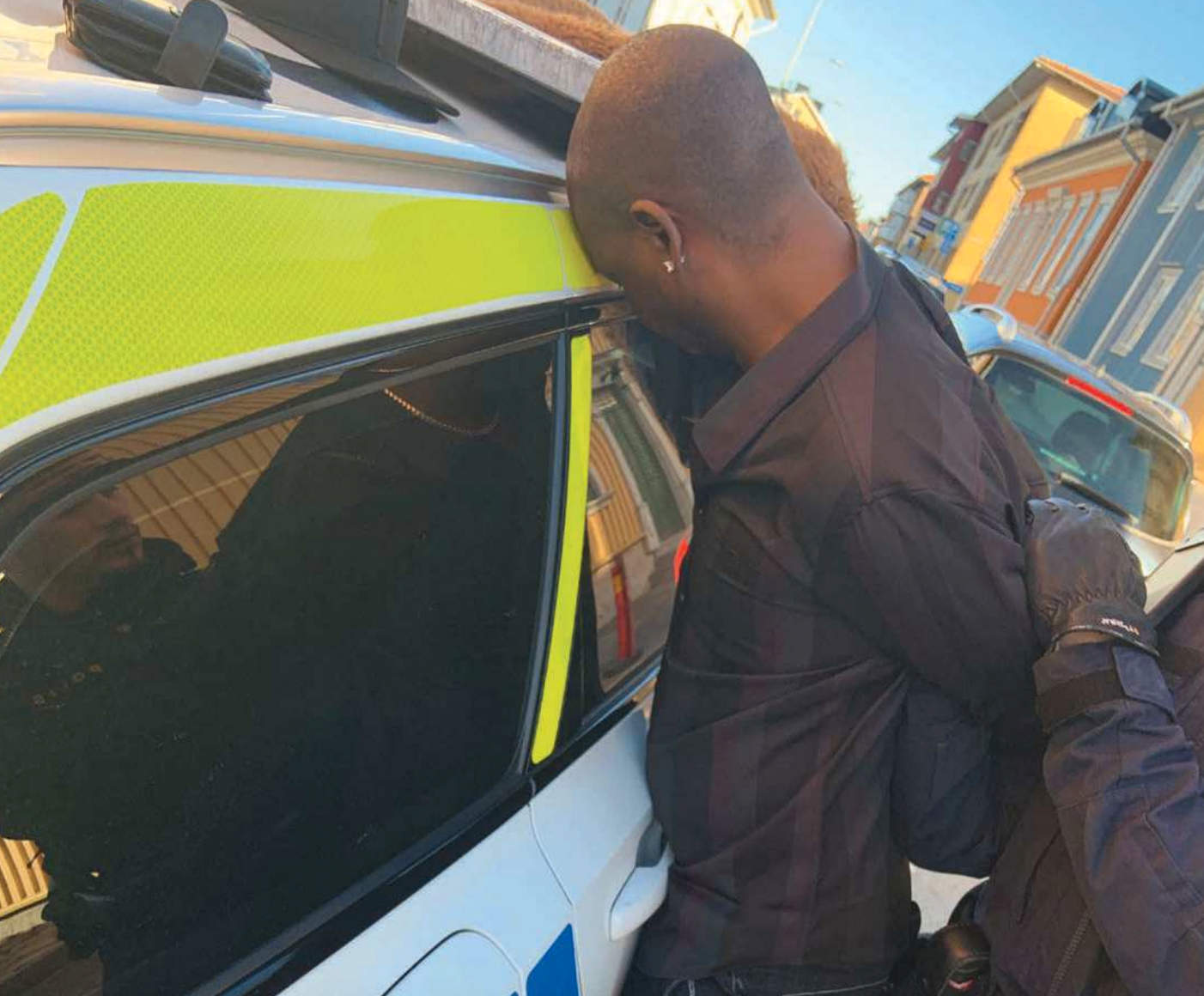 Kelvin greps av polis på förmiddagen den 22 oktober 2021.
