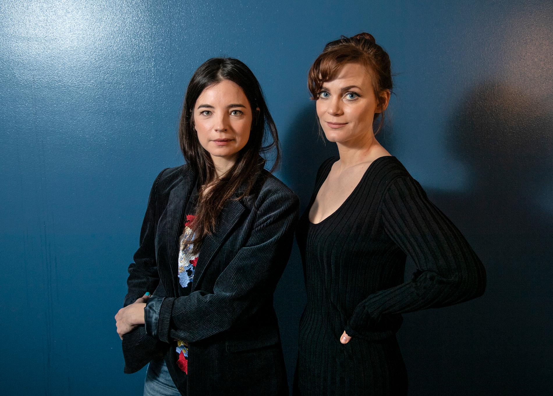 Louise Peterhoff och Liv Mjönes spelar två av de bärande rollerna i "Tsunami", en serie som utspelas med tsunamikatastrofen som fond.