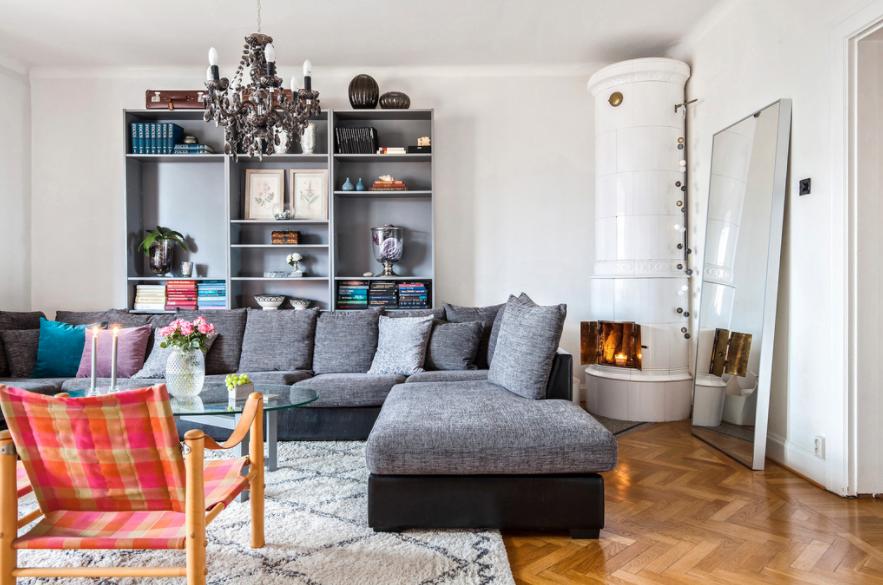 Lägenhet på 105 kvadratmeter på Ödmanssonsgatan 46 i Landskrona. Säljs för 1 100 000 kronor eller högstbjudande. Säljs via Landgren. 