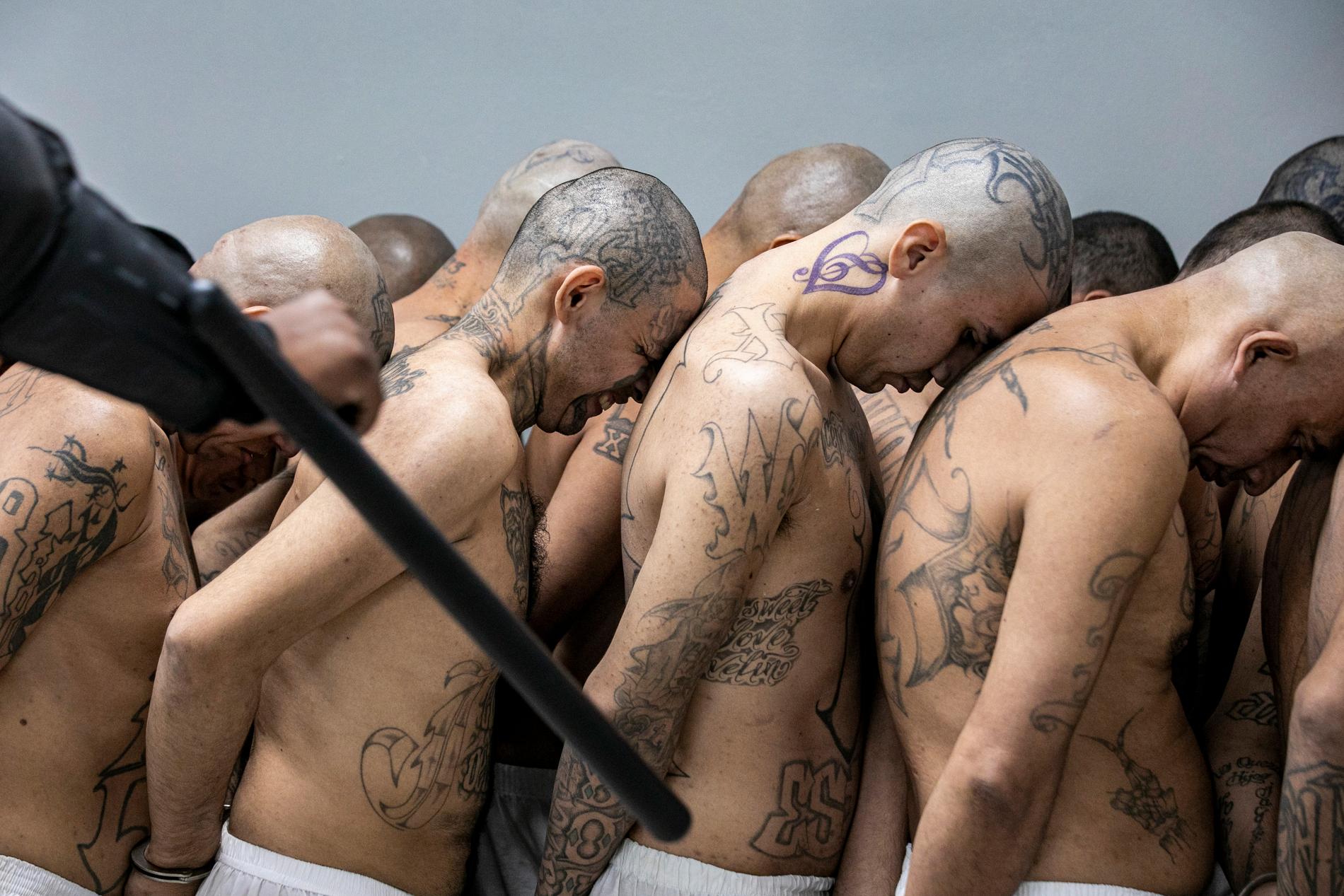 Intagna på ett fängelse i Tecoluca, El Salvador. 