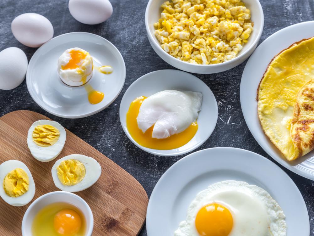 Ägg kan lagas till på mängder av olika sätt.