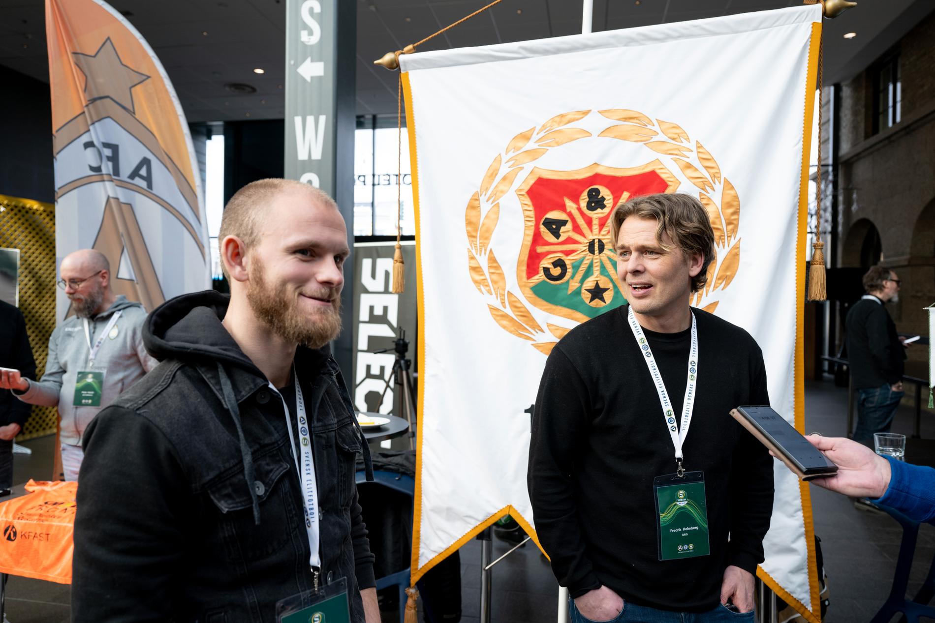 Niklas Andersen och tränare Fredrik Holmberg.