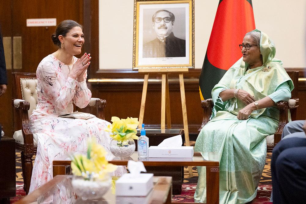 Kronprinsessan Victoria träffade premiärminister Sheikh Hasina på Pan Pacific Sonargaon Hotel i Dhaka. 