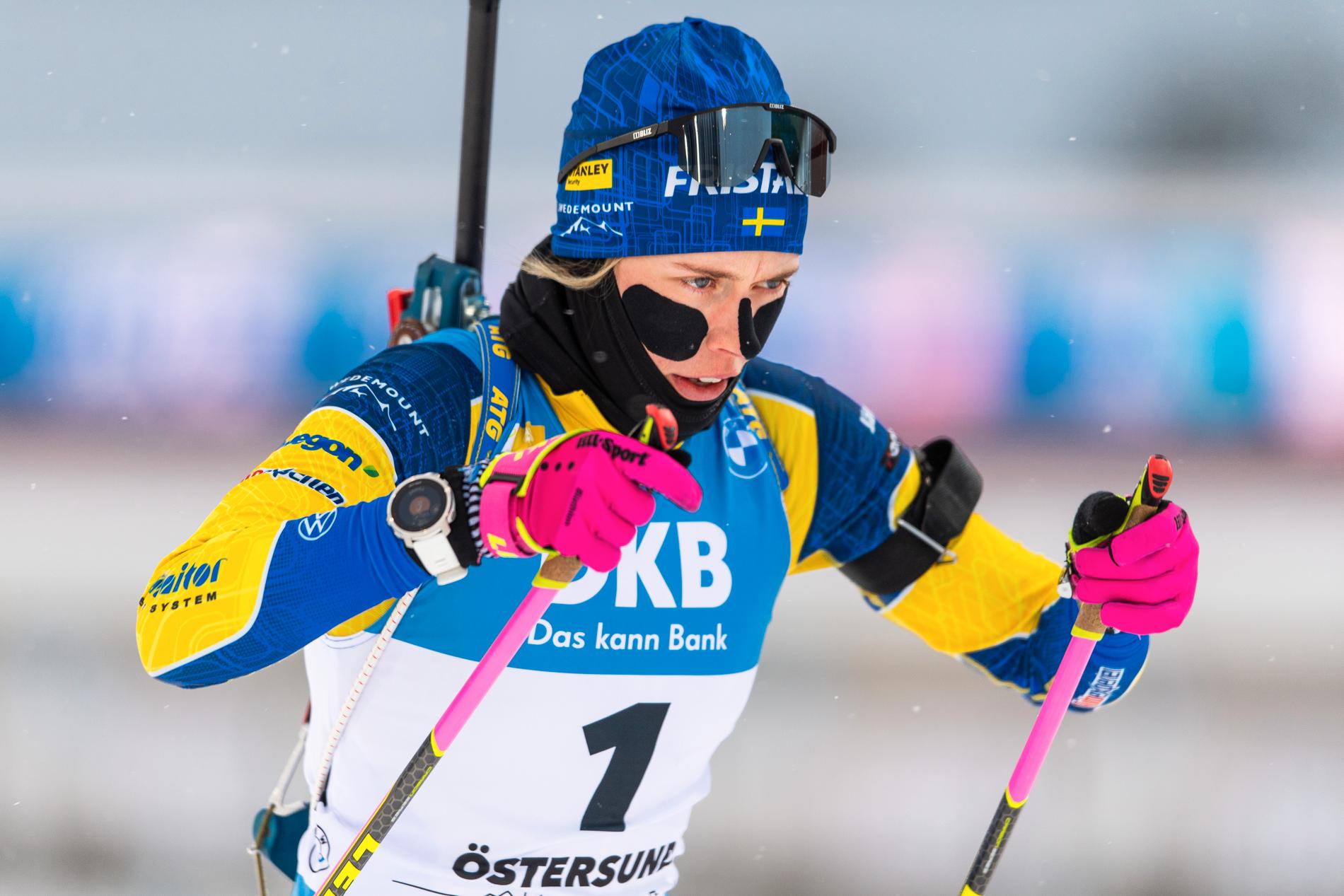 Elvira Öberg kom tvåa på sprinten i världscupen i Östersund. 