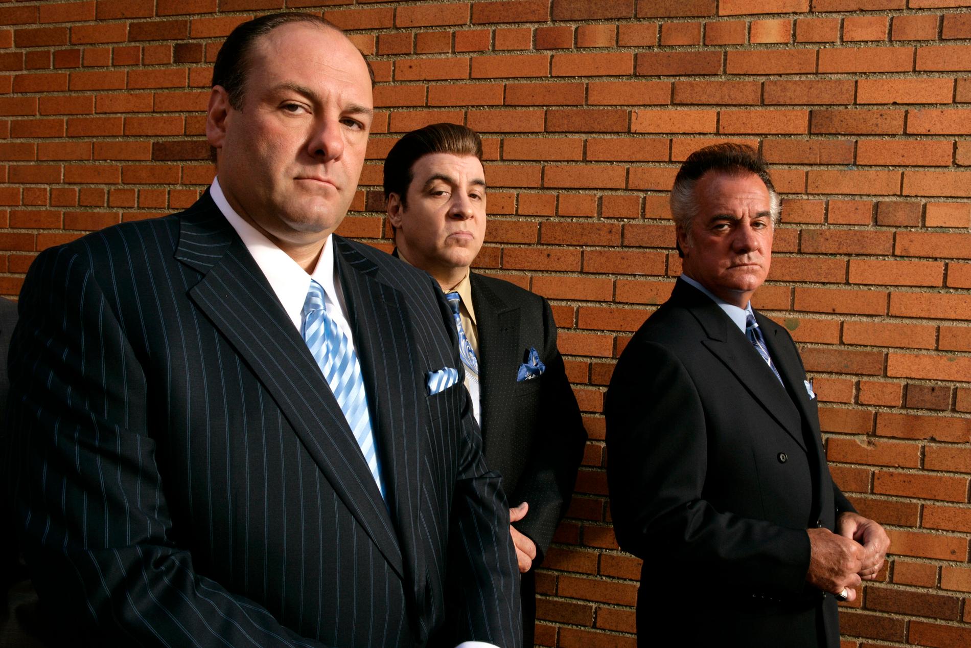 Tony Sirico (till höger) gjorde rollen som Paulie Walnuts i ”Sopranos”.