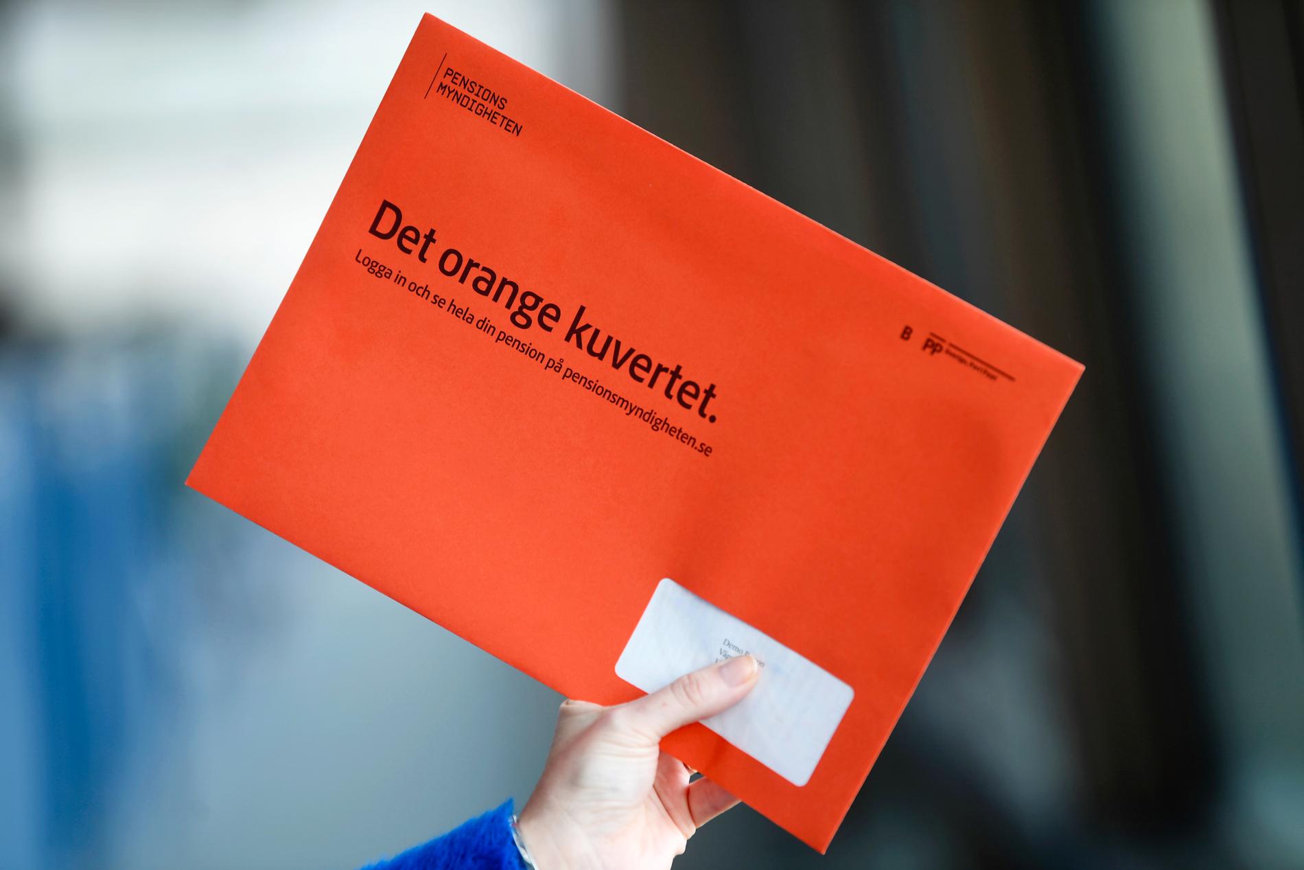 Ett orange kuvert som kan orsaka obehag. Arkivbild.