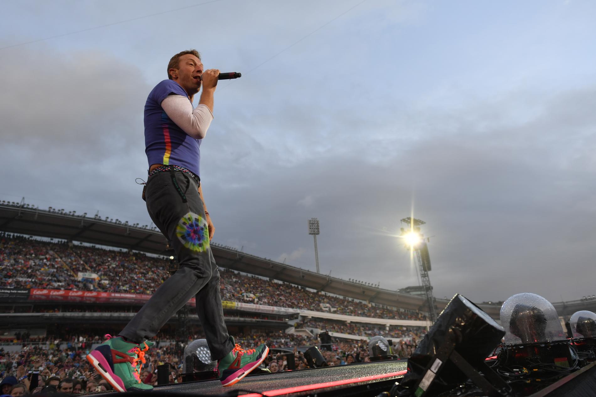 Brittiska Coldplay gör hela fyra spelningar på Ullevi i juli. Här ses sångaren Chris Martin under bandets Göteborgsbesök 2017. Arkivbild.