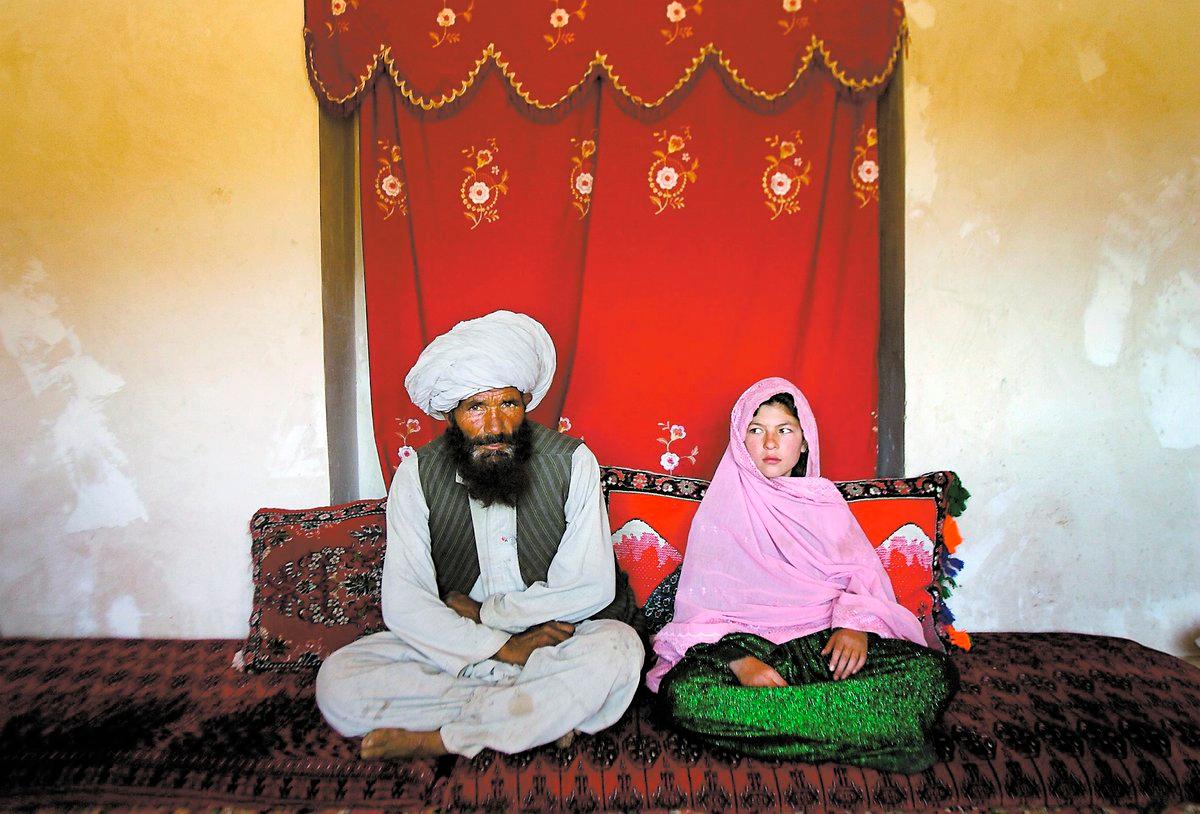 Krossade drömmar 11-åriga afghanska flickan Ghulam Haider blev bortlovad till en 40-årig man i stället för att få gå i skolan. Allt för att föräldrarna behövde pengar enligt dem själva.