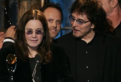 Ozzy Osbourne och Tommy Iommi. Bakom skymtar Metallicas Lars Ulrich.