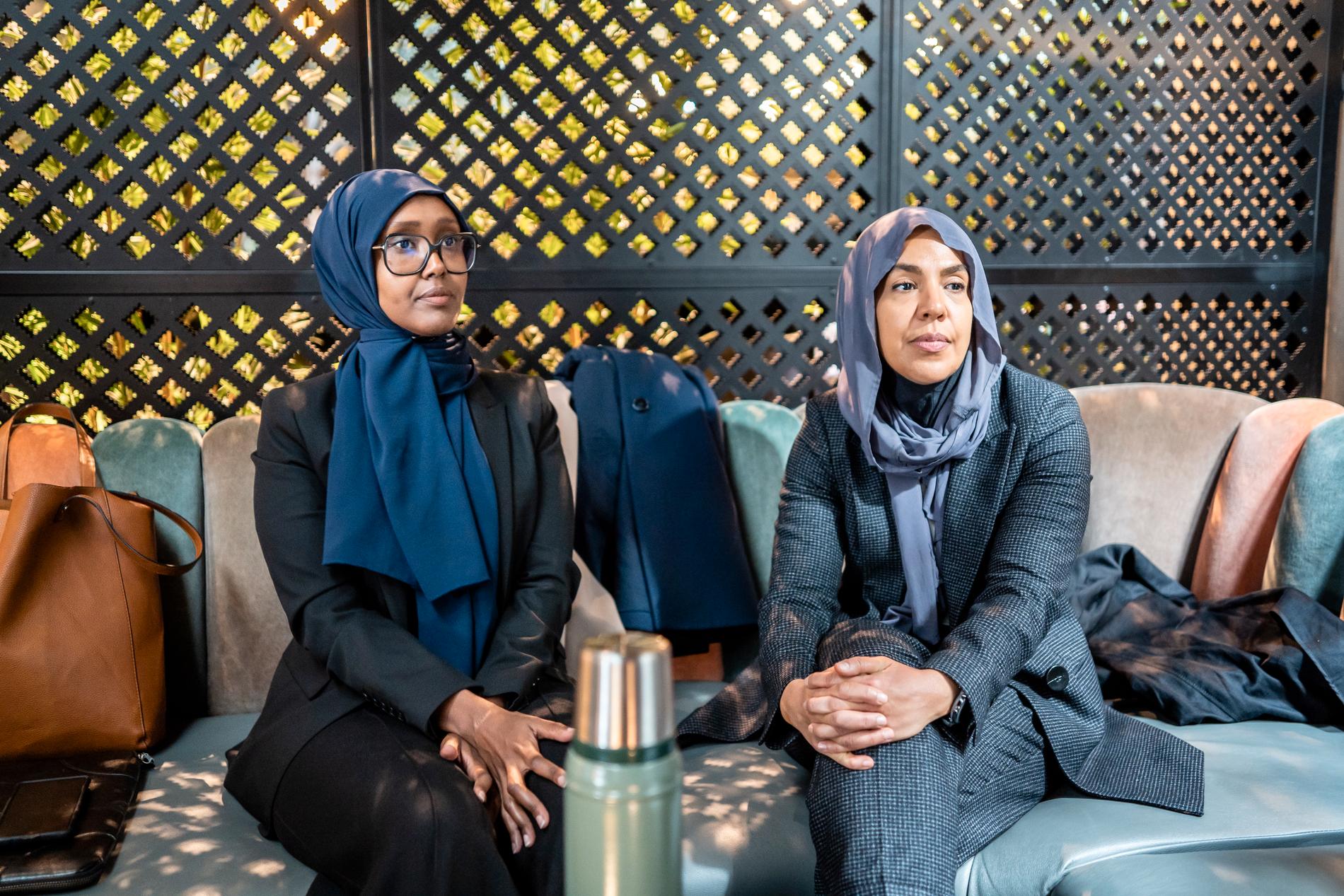 Maimuna Abdullahi och Fatima Doubakil har stämt Ann-Sofie Hermansson för förtal. Förra veckan hölls förhandlingar i hovrätten.