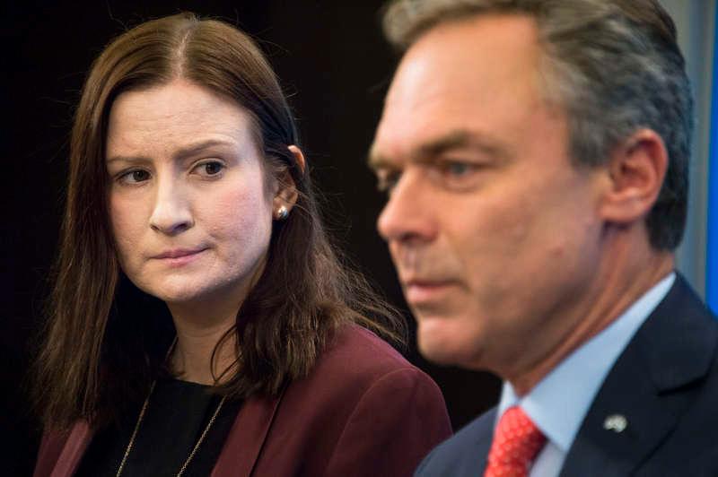 Liberala toppolitiker kräver att Birgitta Ohlsson lämnar partistyrelsen.
